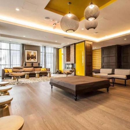 토론토 Metropolis Loft - Cn Tower 아파트 외부 사진