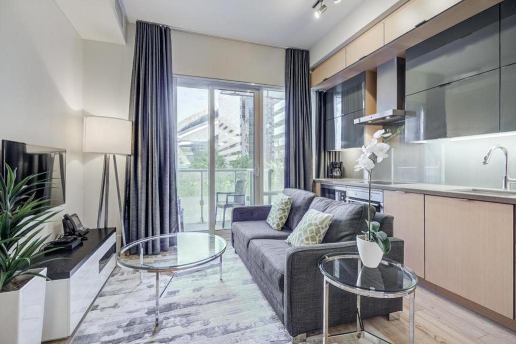 토론토 Metropolis Loft - Cn Tower 아파트 외부 사진